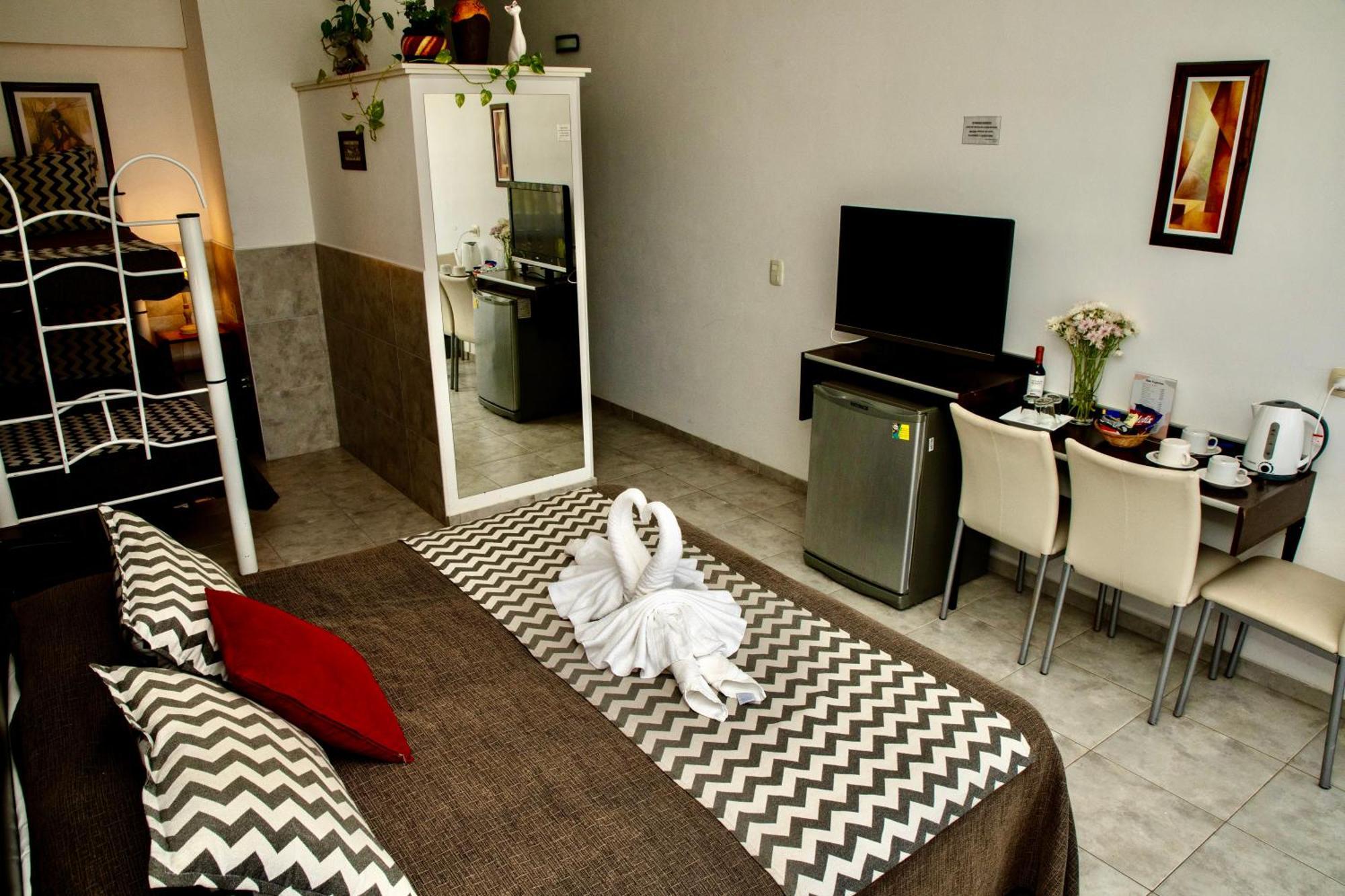 Villa La Font Apart Hotel & Spa Вілья-Карлос-Пас Екстер'єр фото