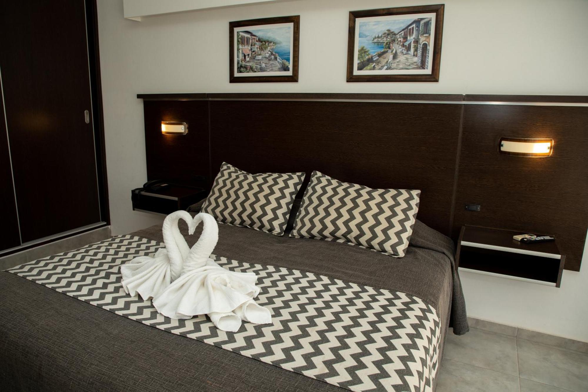 Villa La Font Apart Hotel & Spa Вілья-Карлос-Пас Екстер'єр фото